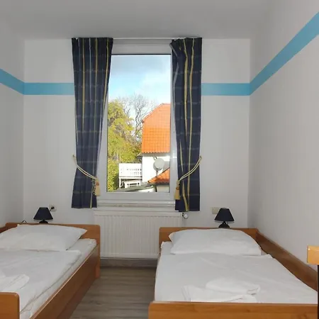 F-1089 Haus Mecklenburg 12 Balkon *